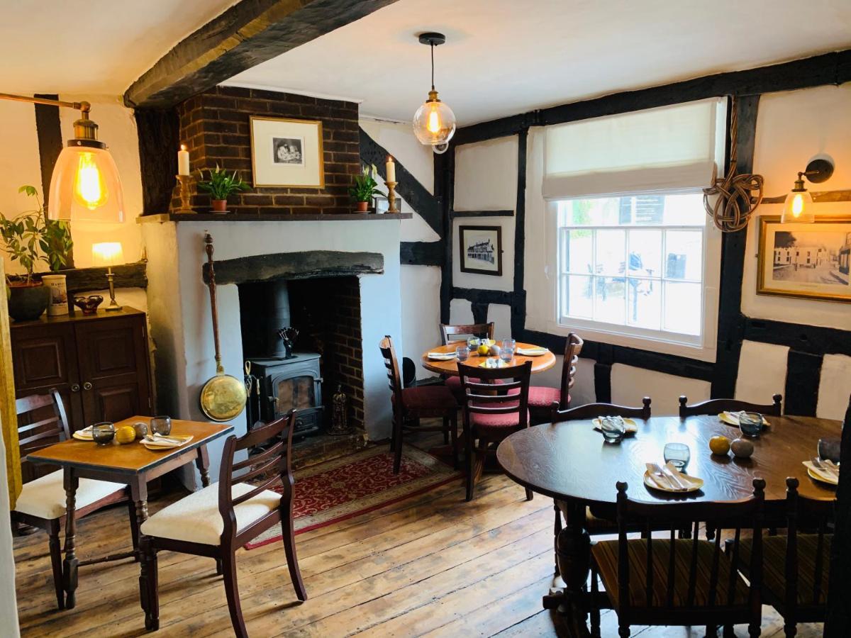 The Swan Inn Midhurst Eksteriør billede