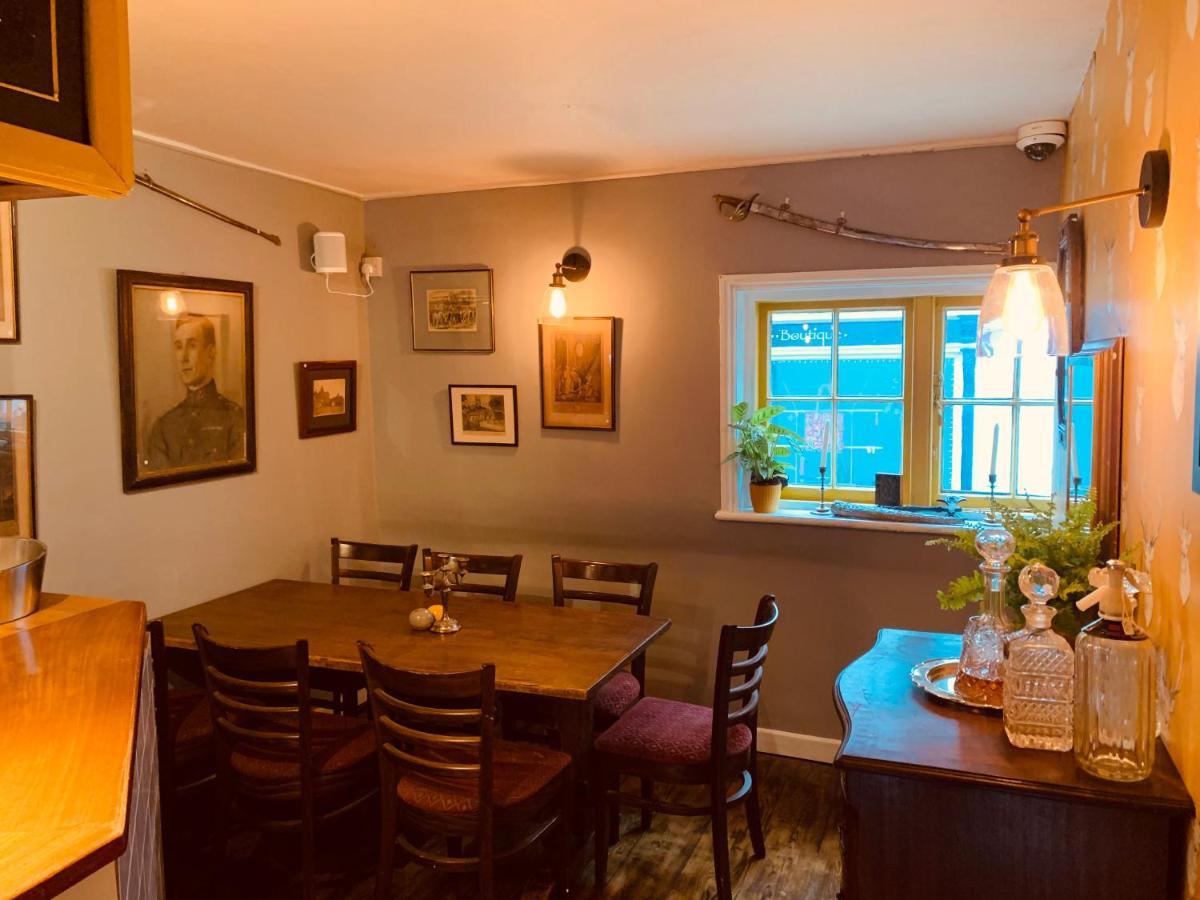 The Swan Inn Midhurst Eksteriør billede