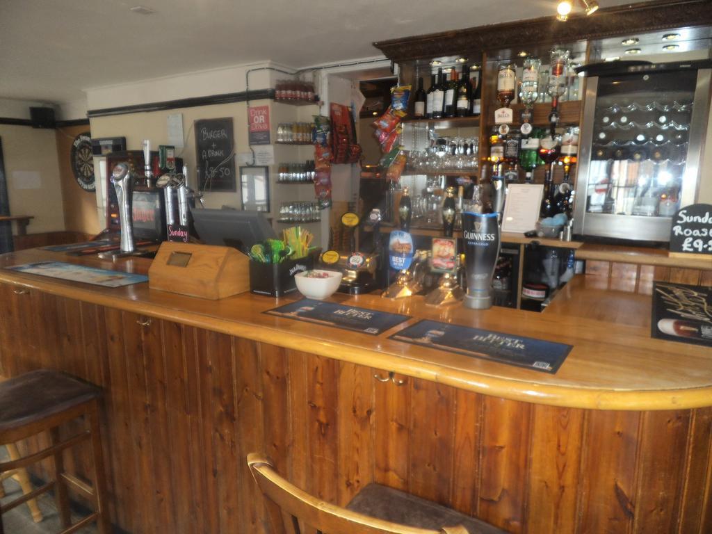 The Swan Inn Midhurst Eksteriør billede
